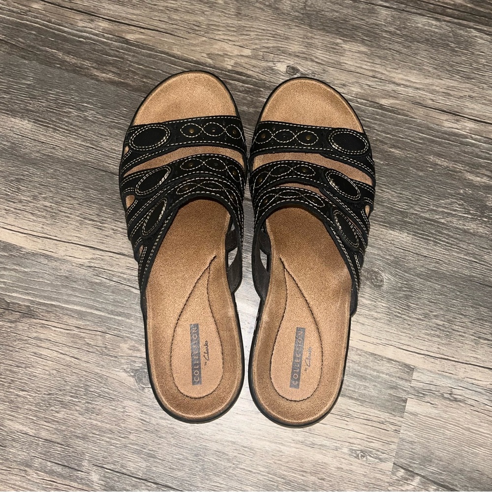 Black CLARKS sandals Size: 8 Width: wide